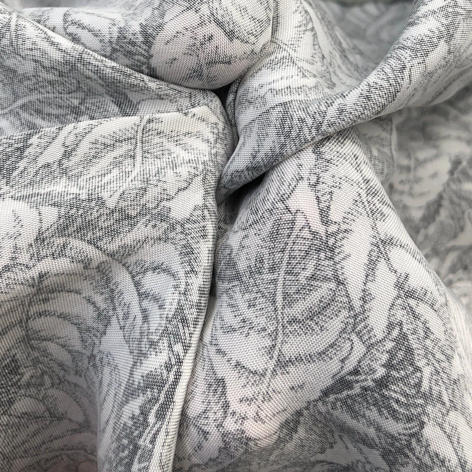 56" 100% cotton Lawn Leaf Nature Floral Black White Print 4 OZ Woven Fabric By the Yard